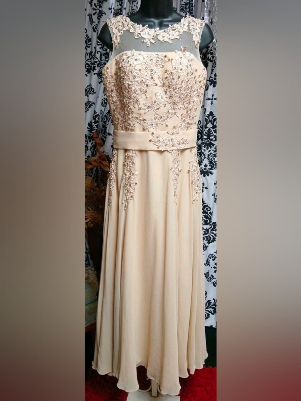 Champagne Beige Lace Appliqué Illusion Sleeveless Corset Evening Dress Size S